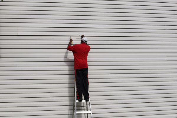 Loose Siding Repair in Folsom