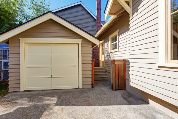 Garage Siding Replacement in Folsom